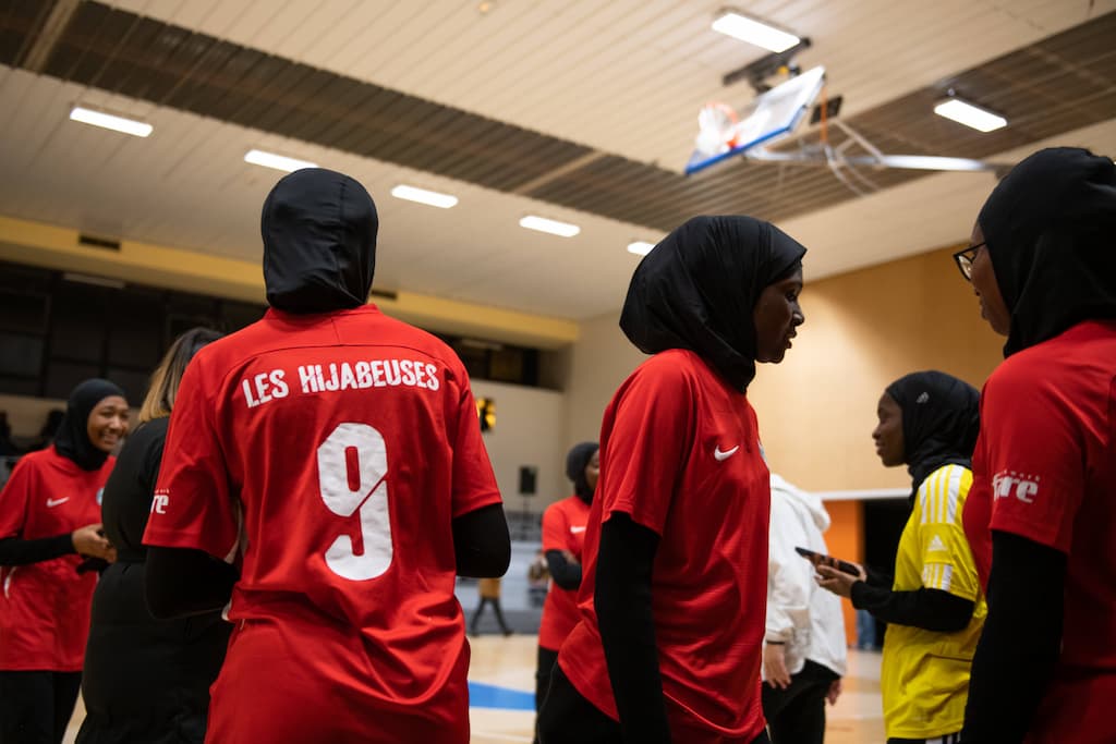 Port Du Hijab Pour Les Footballeuses En France Pour Le Pr Sident D