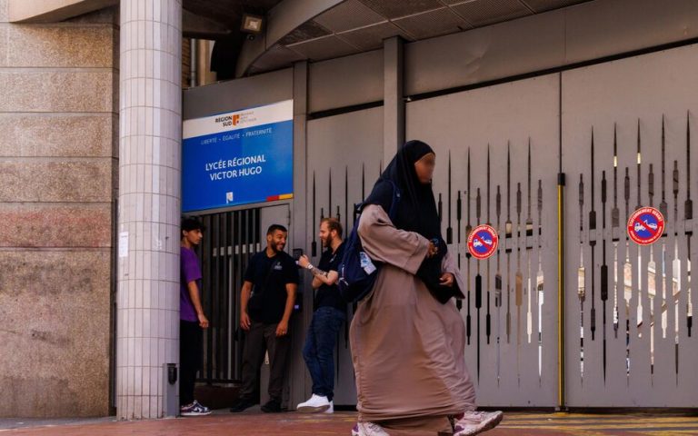 Interdiction de l abaya et du qamis dès ce lundi les équipes