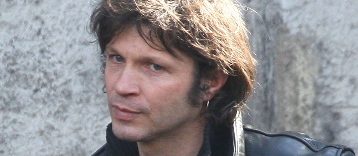 Bertrand Cantat aurait tenté d’étran­gler sa compagne en 1989 : l’enquête choc sur le leader de Noir Désir