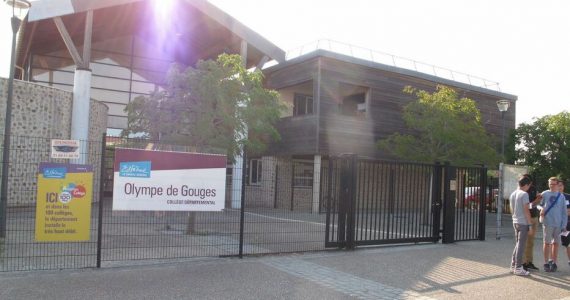 «Sale juif, on va te gazer» : un adolescent de 11 ans agressé pour sa religion dans un collège de l’Essonne