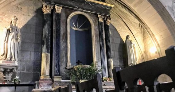 Poitiers : une statue du Christ victime de vandalisme à l'église Saint-Porchaire