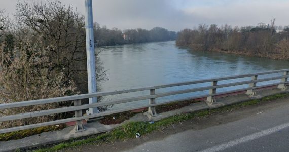 Quatre hommes, accusés d'avoir jeté un sexagénaire du haut d'un pont, jugés à Toulouse