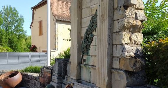 Lot : Le monument aux morts de Bretenoux, sa statue et sa plaque, saccagés durant la nuit