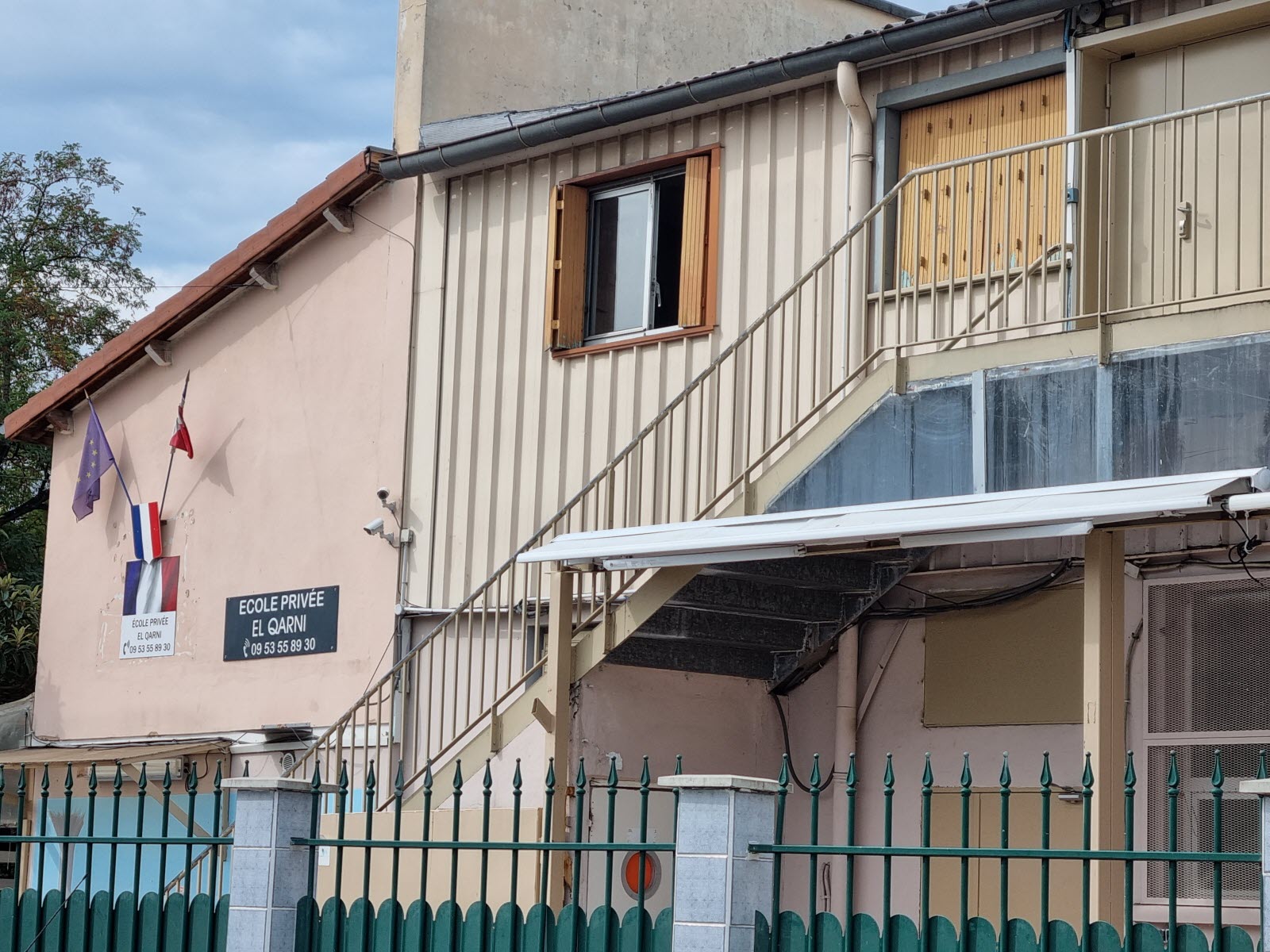 Villeurbanne 69 Une école Privée Musulmane Fermée Par La Préfecture Pour Des Raisons De Non 