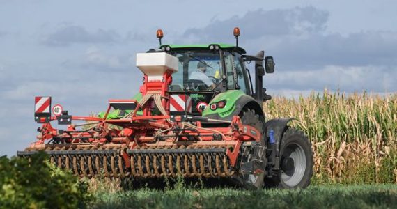 Cinq personnes poursuivies pour une escroquerie à la vente de matériel agricole dans le Nord