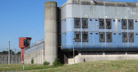 Yvelines. La gardienne de prison trafiquait pour payer la PMA de sa compagne