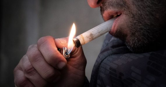 Drogues : la consommation du crack s'étend désormais aux villes moyennes et aux zones rurales