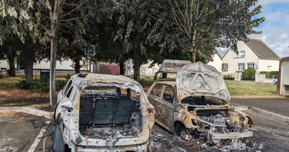 Violences urbaines : la voiture du maire de Lucé incendiée