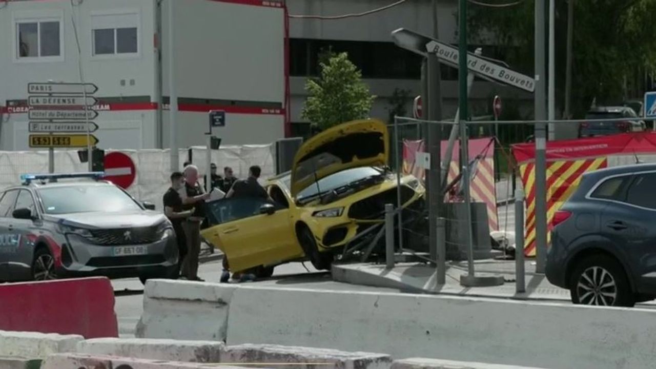 Mort De Nahel Le Troisième Passager En Fuite Sest Rendu à La Police Il Est Actuellement 5115