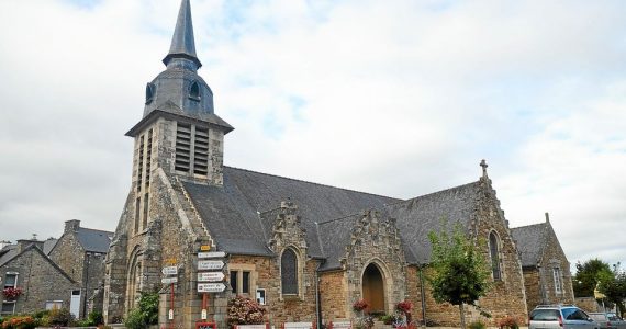 Deux hommes agressés au couteau à Plédéliac par une dizaine de personnes