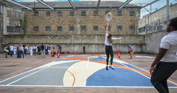 Le premier terrain de tennis de France en prison installé à la maison d'arrêt de Limoges