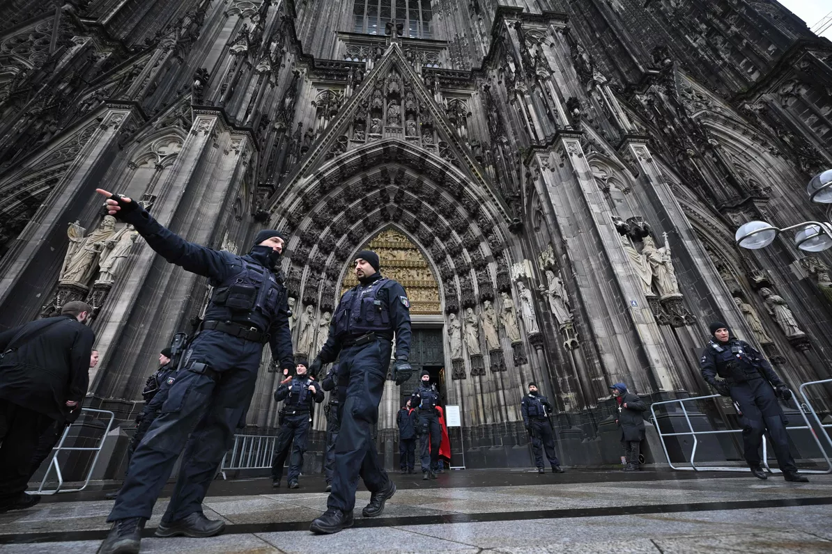 Allemagne : Arrestation De Trois Islamistes Soupçonnés D'avoir Envisagé ...