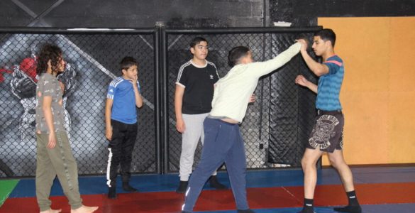 Dans cette salle des Yvelines, on apprend le MMA pour lutter contre le décrochage scolaire