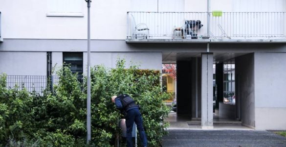 Le cambriolage tourne court à Tours : deux hommes retrouvés nus, ceinture autour du cou