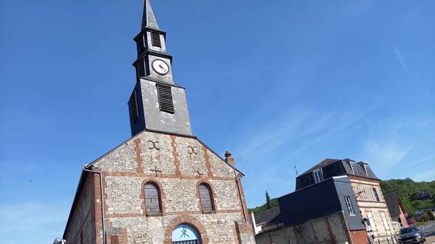 Squattée depuis six mois, cette église a été profanée et dégradée près de Honfleur