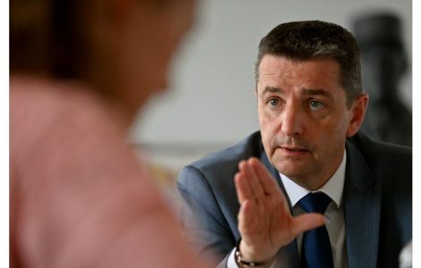 Elections législatives Le maire de Saint-Étienne Gaël Perdriau se paie Eric Ciotti