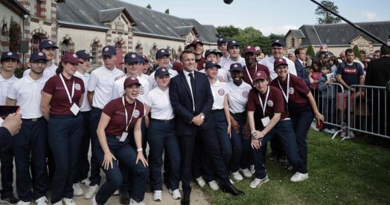 Les grands ratés du service national universel, cette promesse d’Emmanuel Macron