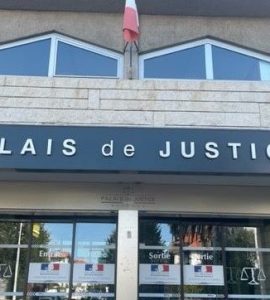 Tribunal de Bayonne : dix-huit mois de prison pour vol avec violence devant un arrêt de bus