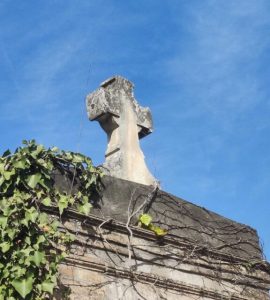 Près de Toulouse. Cercueils ouverts, squelettes exhumés... Épouvantable profanation dans un cimetière