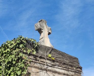 Près de Toulouse. Cercueils ouverts, squelettes exhumés... Épouvantable profanation dans un cimetière