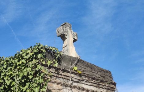 Près de Toulouse. Cercueils ouverts, squelettes exhumés... Épouvantable profanation dans un cimetière