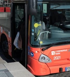 Un sexagénaire reçoit un coup de couteau dans un bus RTM à Marseille