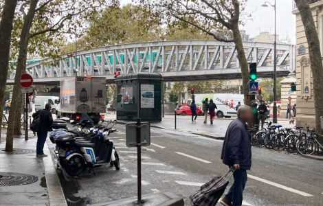 « J’ai vu un gars s’écrouler » : deux hommes grièvement blessés après une altercation au couteau à La Chapelle