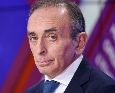 Éric Zemmour adapte en documentaire « Un suicide français » pour Canal +