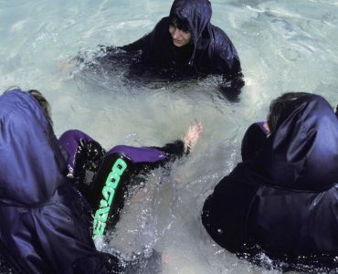 Le maire du Bourget accusé d’avoir ouvert clandestinement la piscine pour des femmes en burkini