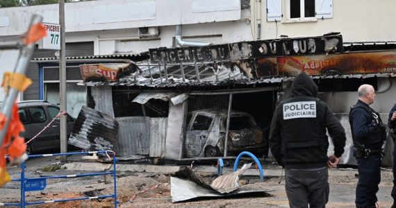 Un incendie criminel fait deux morts dans une épicerie de nuit à Montpellier : le gérant et un automobiliste qui a tenté de le sauver