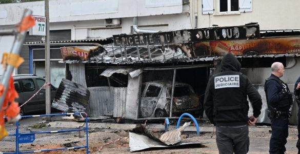 Un incendie criminel fait deux morts dans une épicerie de nuit à Montpellier : le gérant et un automobiliste qui a tenté de le sauver