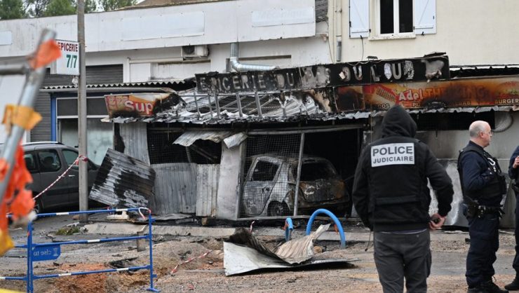 Un incendie criminel fait deux morts dans une épicerie de nuit à Montpellier : le gérant et un automobiliste qui a tenté de le sauver