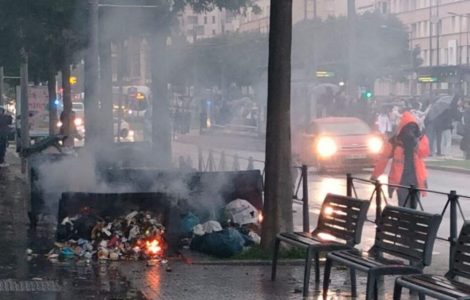 Lyon. Un lycée attaqué par des mortiers, incendie devant l'entrée : la police intervient