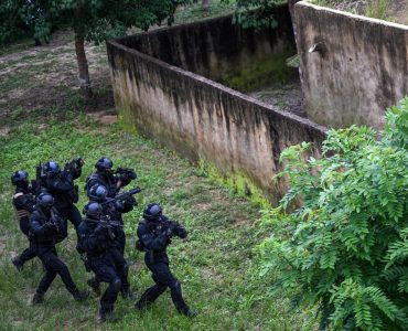 Un réseau de l’organisation Etat islamique qui voulait rallier l’Europe démantelé en Côte d’Ivoire et à Madagascar