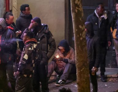 À Paris, Fatou S., mère de famille de 34 ans, approvisionnait-elle en cocaïne les dealers de crack ?