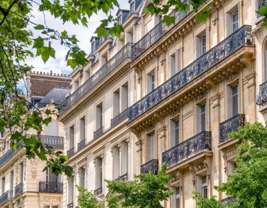 « Pour les propriétaires, c’est une sorte de hold-up ! » : ce «pastillage» de la mairie de Paris qui suscite la colère