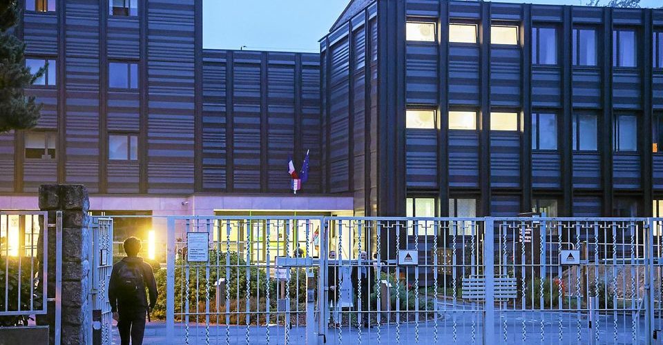 Le blocus dégénère au lycée Bréquigny à Rennes : l’établissement contraint de fermer ses portes