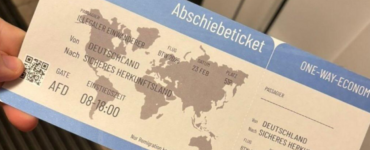 L’AfD, parti d’extrême droite allemand, distribue des « billets d’expulsion » aux personnes issues de l’immigration