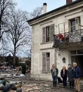 Stains : une centaine de personnes squattent une maison, les propriétaires retrouvent un bien « ravagé »