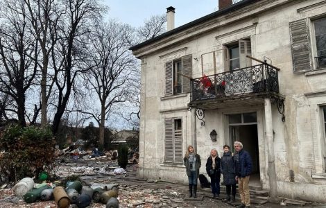 Stains : une centaine de personnes squattent une maison, les propriétaires retrouvent un bien « ravagé »