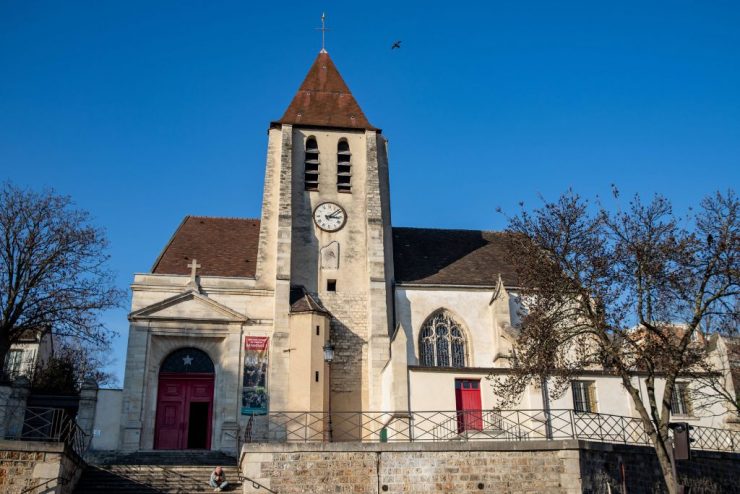 [Info VA] Limay : Un homme défèque dans l’église et vole le téléphone du prêtre