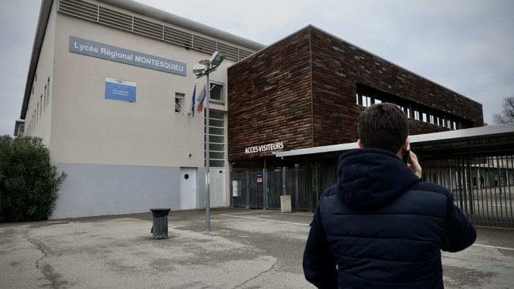 Un élève du lycée Montesquieu à Sorgues assène un coup de couteau à un autre lycéen