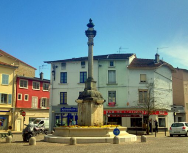 place carnot montluel